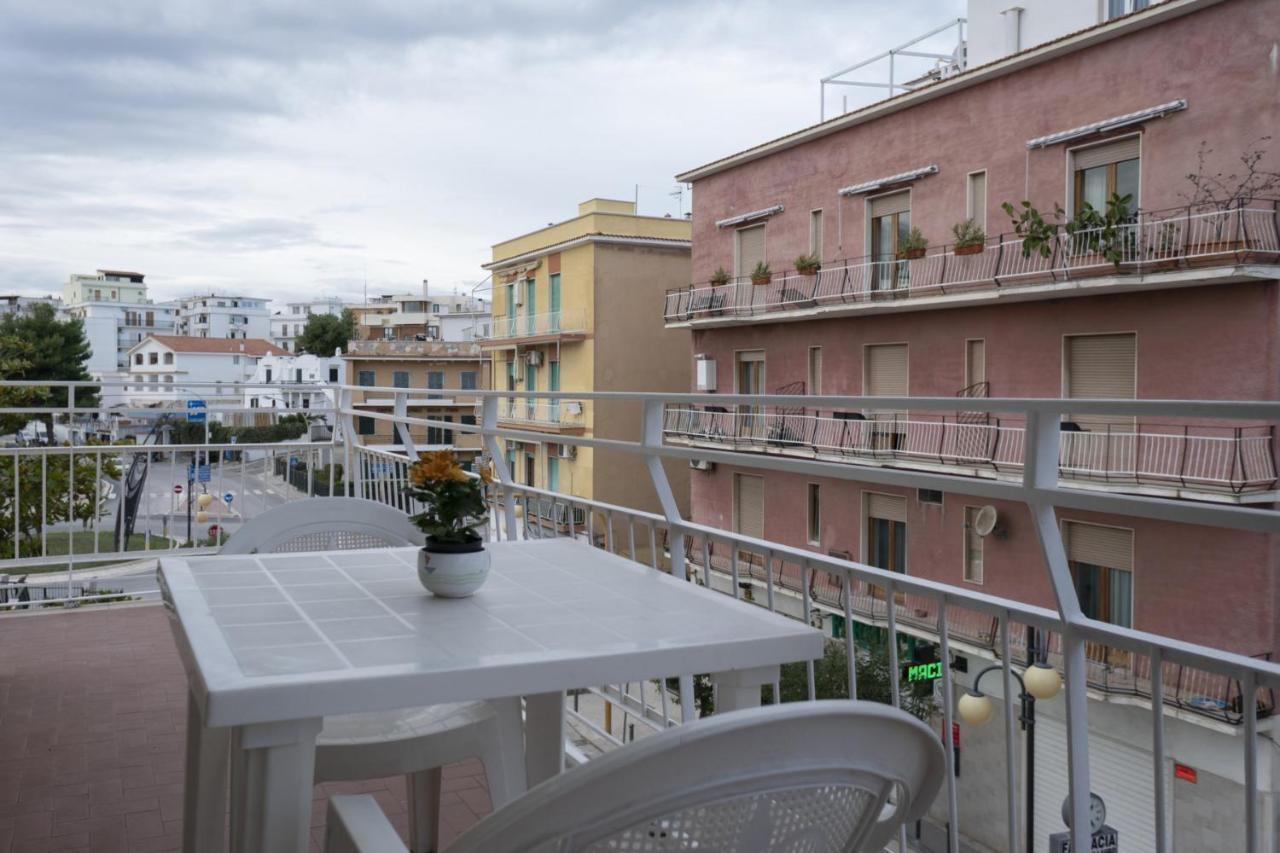 Dimora Del Corso Apartamento Vieste Exterior foto